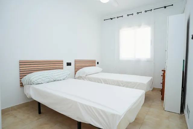 Bungalow en planta baja con licencia turística, piscina – ¡ideal para inversión! — 16