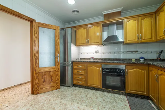 ASCENSOR, 3 habitaciones, 2 BAÑOS, PLAZA DE GARAJE Y TRASTERO Y BALCÓN — 18