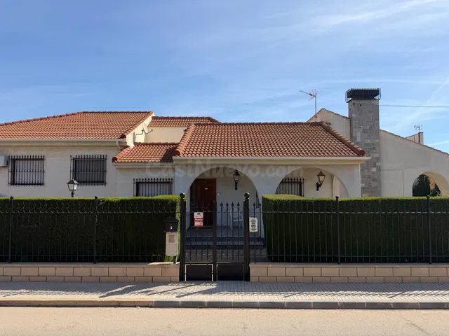 CHALET CON PARCELA INDEPENDIENTE EN LA PUEBLA