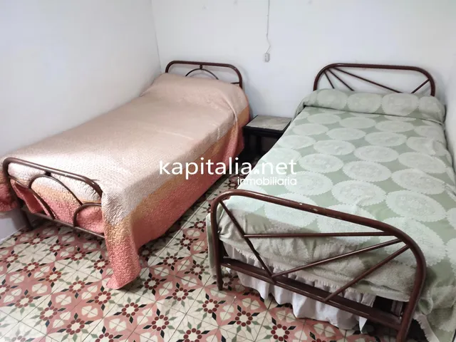 CASA A LA VENTA EN PUEBLO PEQUEÑO Y TRANQUILO LLAMADO ALFAFARA — 7