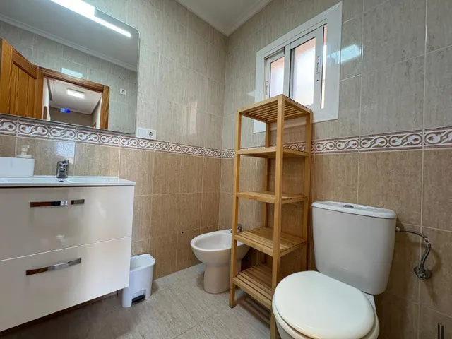 Bungalow de 3 dormitorios y 2 Baños con 2 Terrazas y Piscina en Gran Alacant. — 25