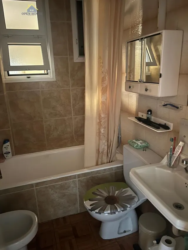 Casa con jardín y vistas en venta en el puerto de Llançà. — 28