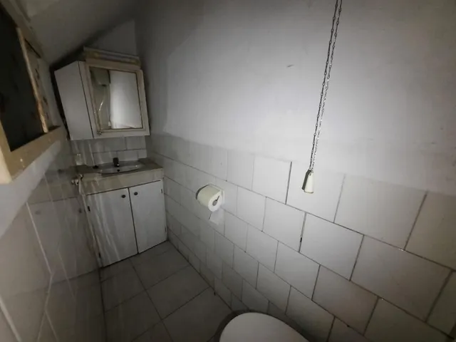 EXCELENTES POSIBILIDADES EN ZCNA CENTRO DE AYORA — 26