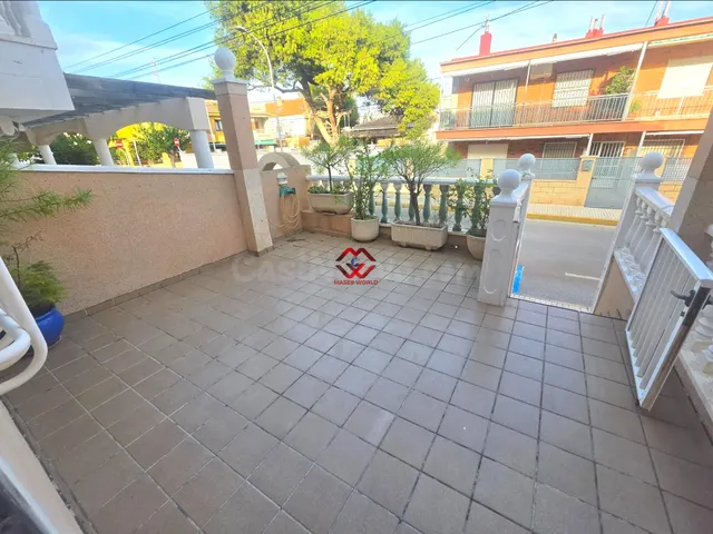 Chalet en venta en Torre de la Horadada andando a las playas