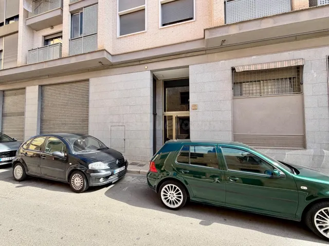 Plaza para moto en garaje cubierto junto a avenida de Madrid, Petrer — 5