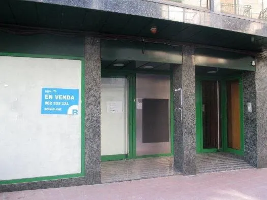LOCAL COMERCIAL EN VENDA A MARTORELL