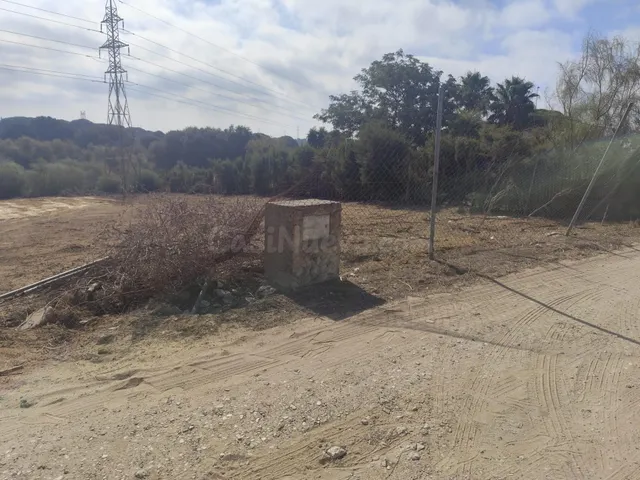 SE VENDE MAGNIFICA PARCELA RUSTICA CON AGUA DE RED CERCA DEL - foto 4