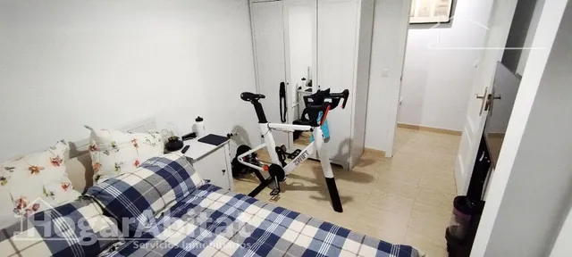 Amplio, moderno y reformado en residencial con terraza, piscina y garaje, todo amueblado — 26