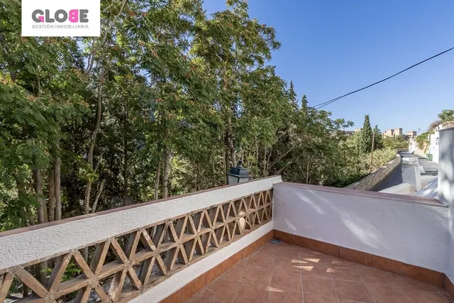 Casa reformada en el Camino del Sacromonte — 24