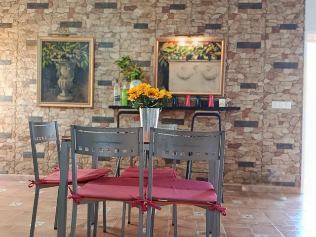 Casa con terreno 2 casas más y piscina privada. — 31