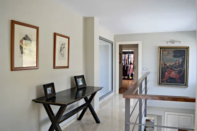 Espectacular villa de 6 dormitorios con vistas despejadas al mar — 15