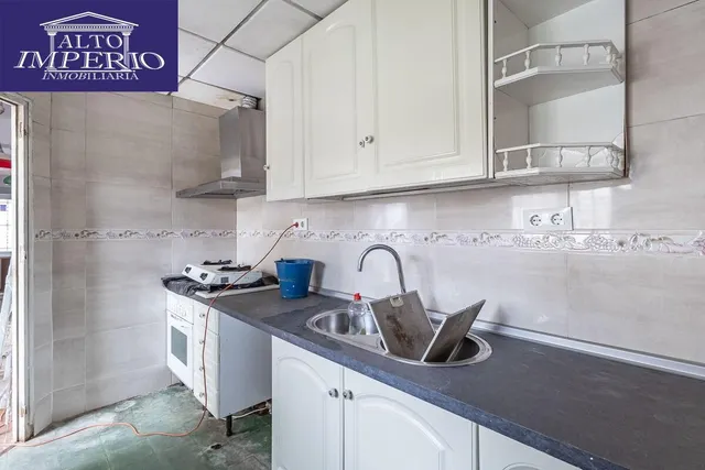 Casa con Parcela a Reformar en Granada — 10