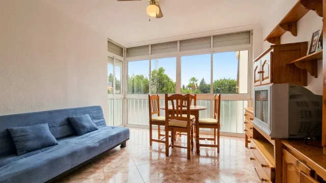 ¡Luz, vistas al mar y la brisa del Mediterráneo a un precio imbatible! — 7