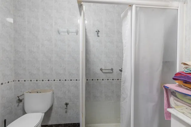 EXCEPCIONAL OPORTUNIDAD EN PLENO CENTRO DE HUÉTOR VEGA — 32
