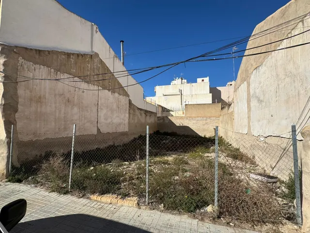 ¡INVERSIÓN EN TORRELLANO DE SOLAR URBANO! - foto 2