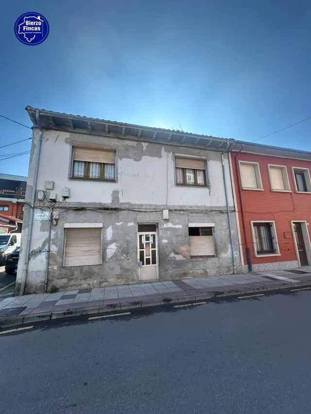 SE VENDE CASA PARA REFORMAR EN LANGREO - foto 2