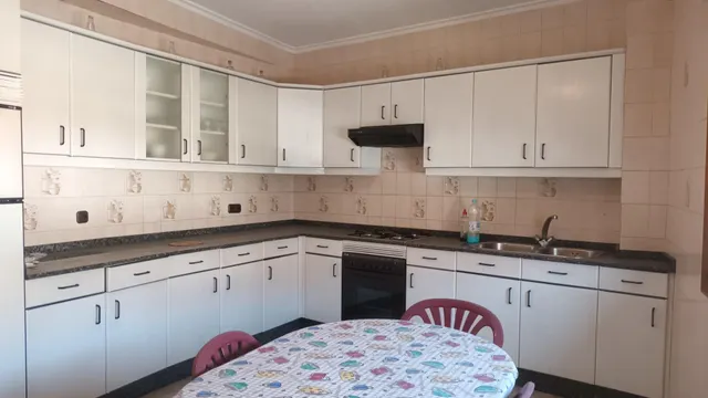 Casa 4 dormitorios en Avenida de Aeropuerto — 5