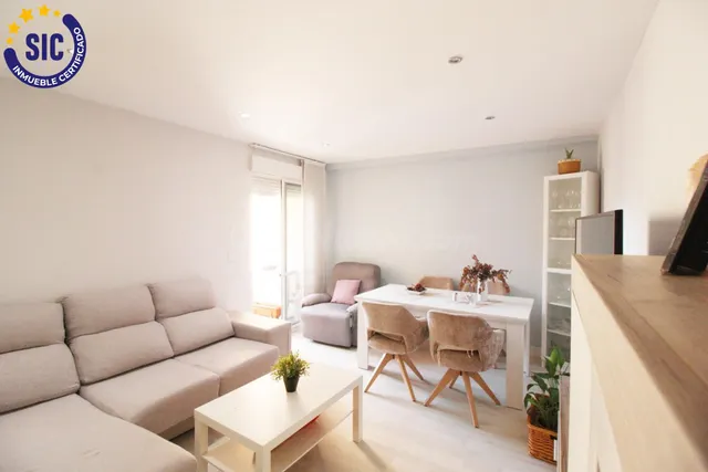 AMPLIA VIVIENDA REFORMADA DE 4 habitaciones CON ASCENSOR EN TORRENT — 2