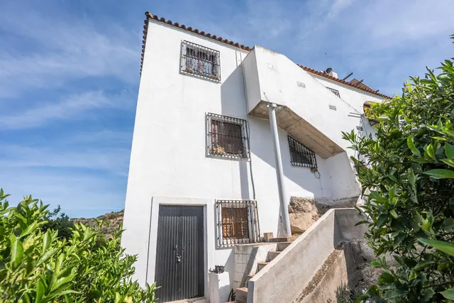 Casa con parcela en perfecto estado — 14