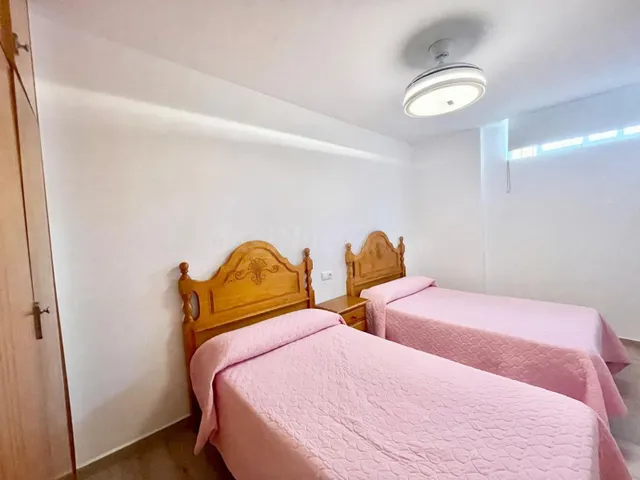 Exclusiva Planta Baja en Primera Línea de Playa en Salobreña - foto 3