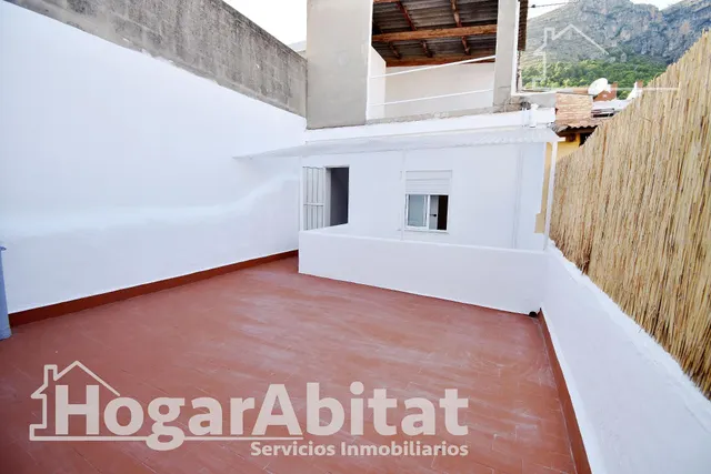 AMPLIA Y BONITA CASA REFORMADA CON 2 TERRAZAS — 17