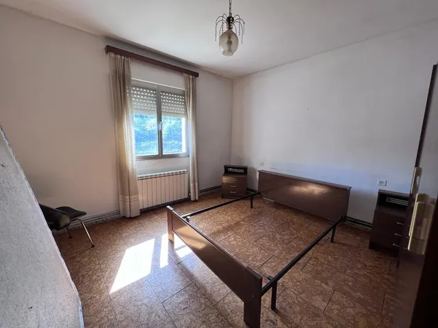 SE VENDE CASA CON TERRENO DE 500 M2 EN VILELA. VILLAFRANCA DEL BIERZO — 11
