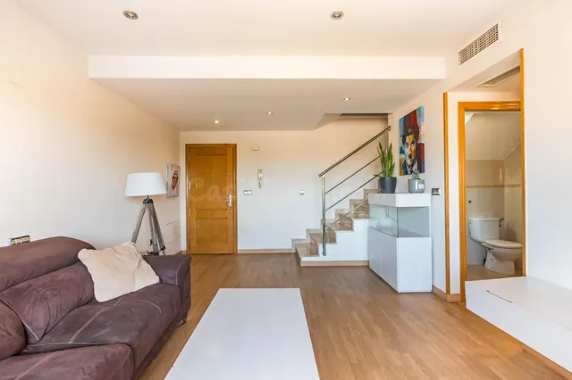 Vivienda moderna, tipo dúplex en Algezares con garaje y tras - foto 3
