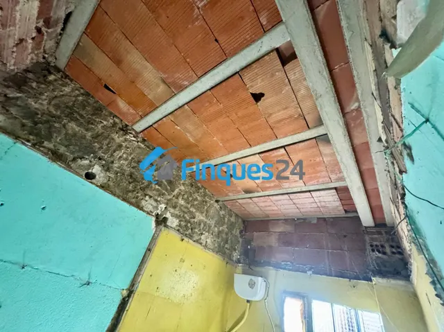 OPORTUNIDAD ÚNICA EN EL CENTRO DE MANRESA – IDEAL INVERSORES - foto 3