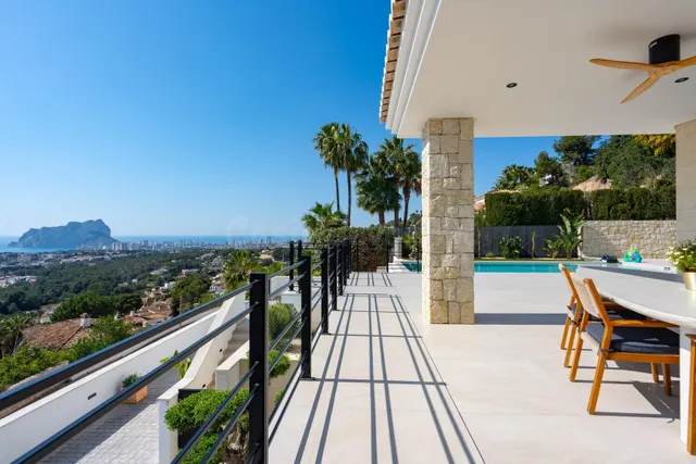 Impresionante villa mediterránea de lujo con vistas al mar e - foto 3