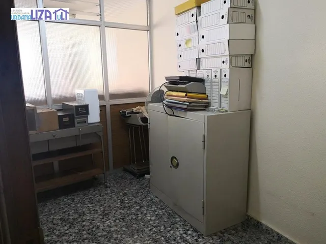 LOCAL EN EL CENTRO DE ALICANTE — 7