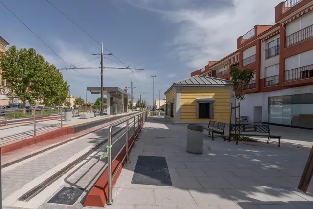 PISO EN LAS GABIAS JUNTO AL METRO — 47