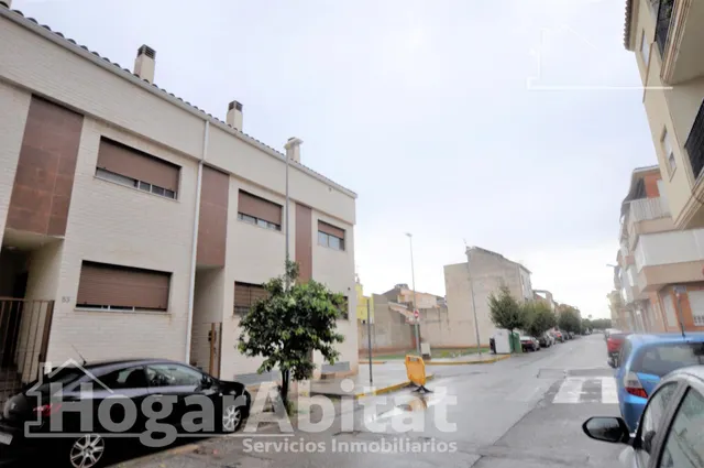 Precioso adosado, impecable y totalmente reformado con dos terrazas y garaje — 30