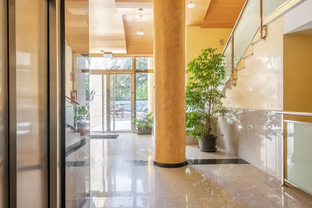 SE VENDEN 2 PLAZAS DE GARAJE. ZONA FORUM. 46.000 EUROS. — 6