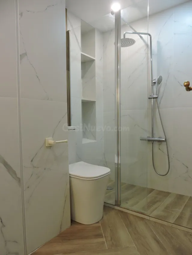 Piso en venta en Benicalap de 3 habitaciones, con terraza y  - foto 3