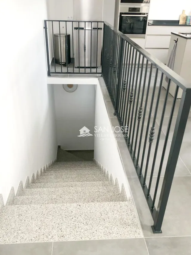 SE VENDE ESPECTACULAR CHALET DE LUJO EN MONOVAR. — 11