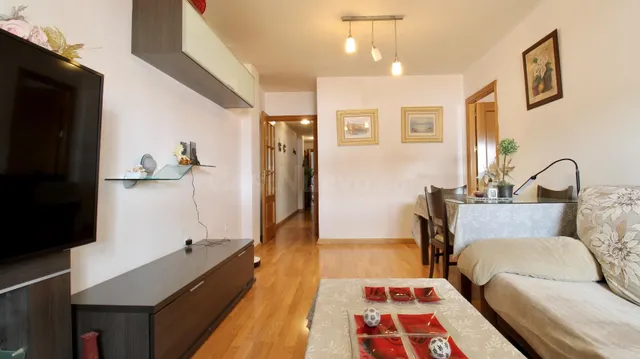 Piso en venta en Churriana de la Vega – Luminoso y con plaza