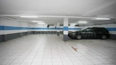 Plaza de aparcamiento en VENTA el centro de El Vendrell - foto 2