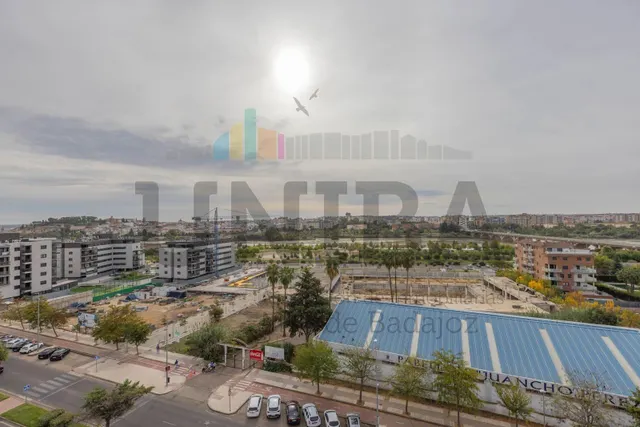 Vivir frente al guadiana, con vistas al parque y a la alcazaba de Badajoz — 27