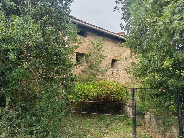 Conjunto Inmobiliario con Caserío tradicional y terreno. - foto 5