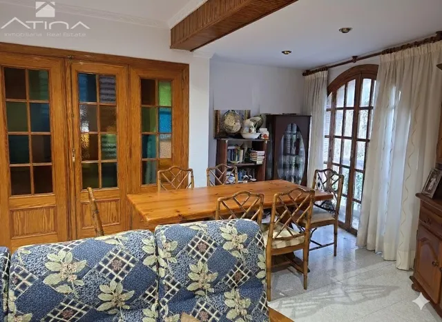 Elegante chalet estilo mediterraneo situado a tan solo 800 metros de la playa de Gandía — 16