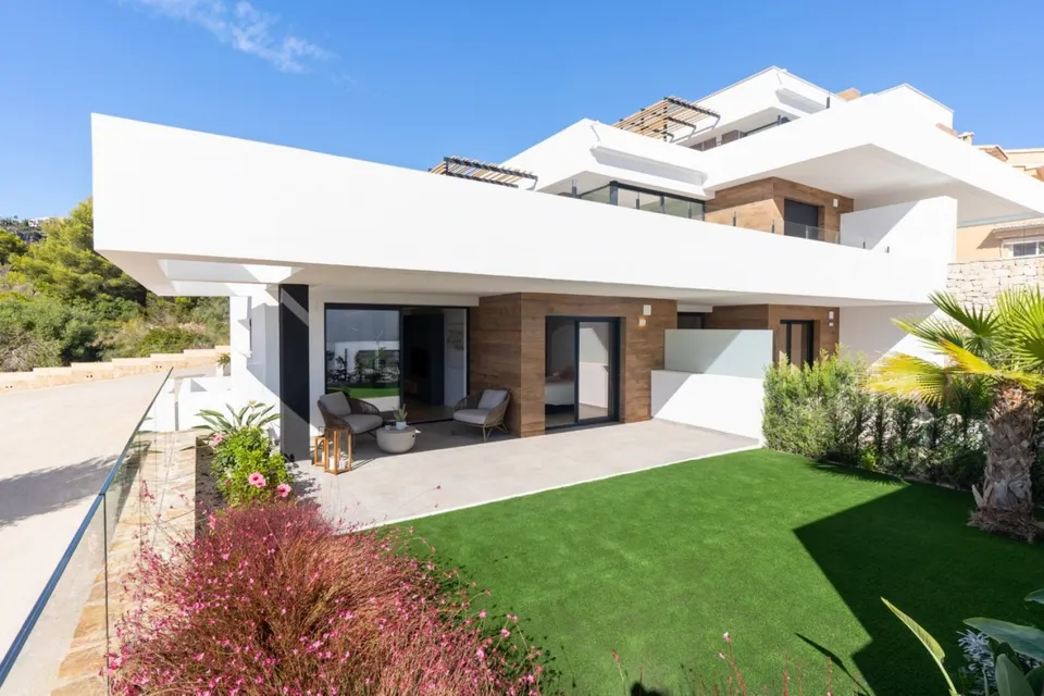 Piso de obra nueva con arquitectura moderna en Benitachell