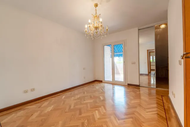 Excepcional chalet pareado cerca a Avenida Europa en Pozuelo de Alarcón — 30
