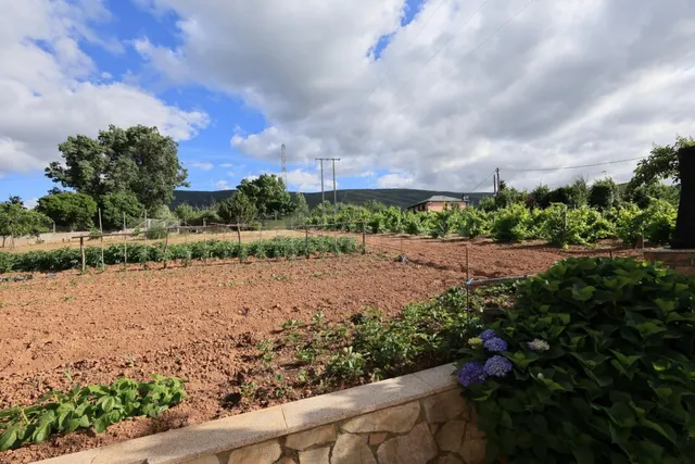 ¡Espectacular propiedad única en El Bierzo! Chalet con pisci - foto 5