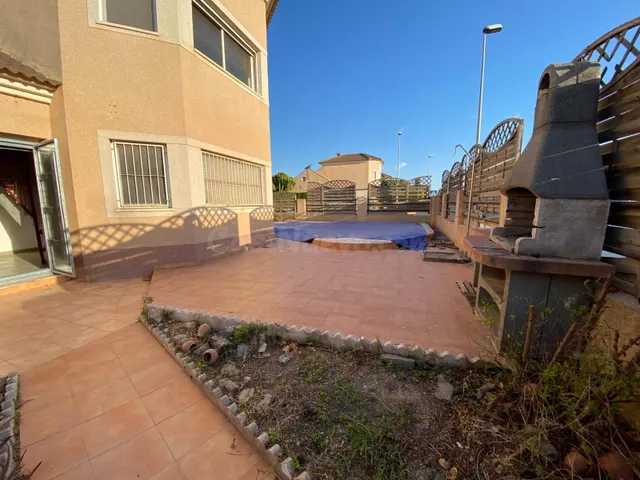 CHALET CON PISCINA TORRE PACHECO - foto 5
