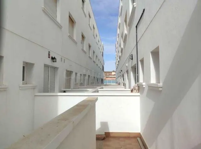 SE VENDE plaza parking OKUPA en C Isaac Albeniz SN de Torre- - foto 3