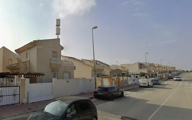 Se vende piso OKUPADO en CL SOROLLA 83 UR JARDIN LAGUNA I-II - foto 2
