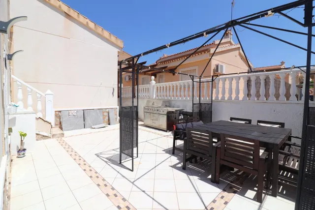 Chalet 4 habitaciones 136m² en venta - Residencial benimar — 24