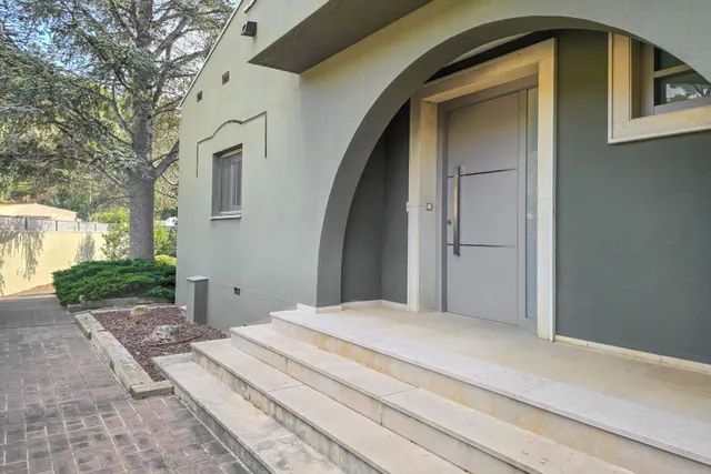 Exclusiva vivienda de alto standing en La Jonquera. — 13