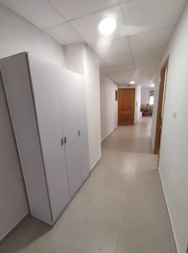Piso de 6 dormitorios y 2 baños compartidos para estudiantes en zona CEU Cardenal Herrera de San Jos — 11