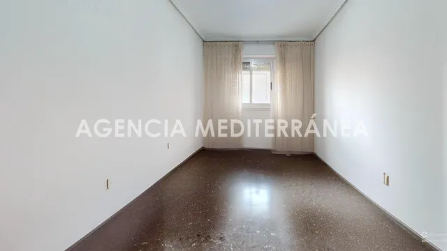 Piso en venta en Valencia, con garaje incluido — 31